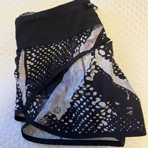 Lululemon Speed Up Shorts Sz. 2